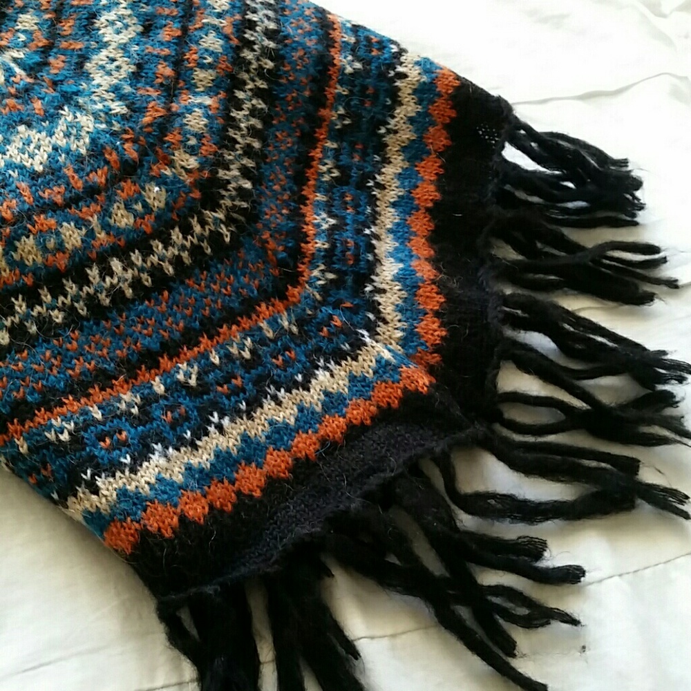FINAL PRICE Fringe Wool Blend Poncho